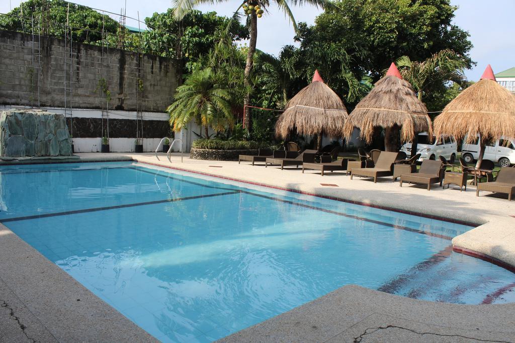 Tonglen Beach Resort Balabag  Esterno foto