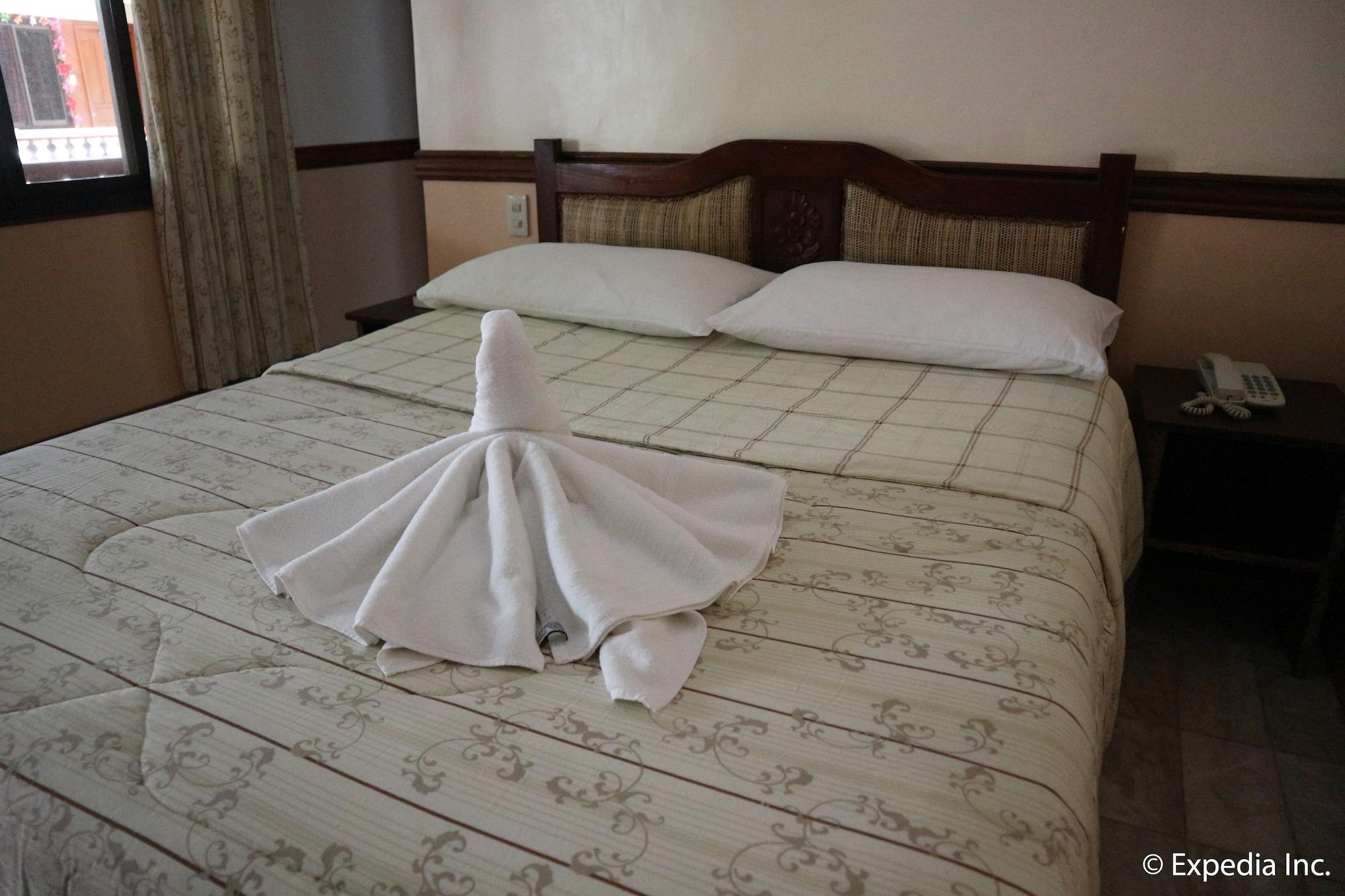 Tonglen Beach Resort Balabag  Esterno foto