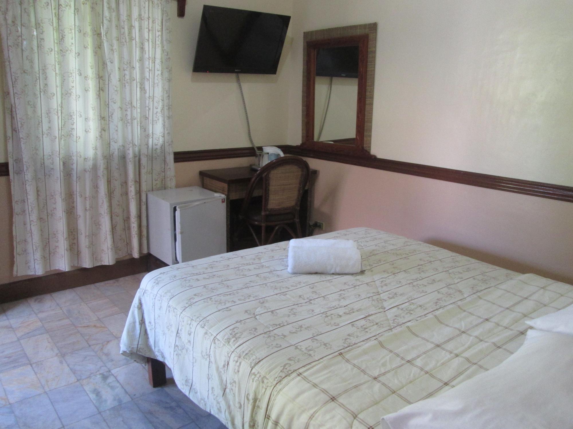 Tonglen Beach Resort Balabag  Esterno foto