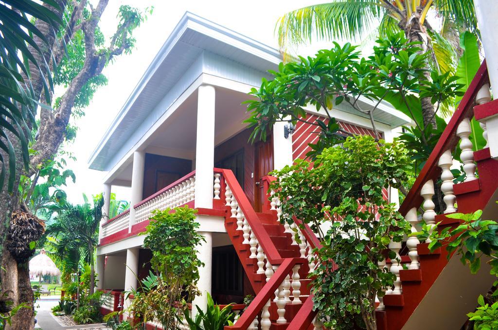 Tonglen Beach Resort Balabag  Esterno foto