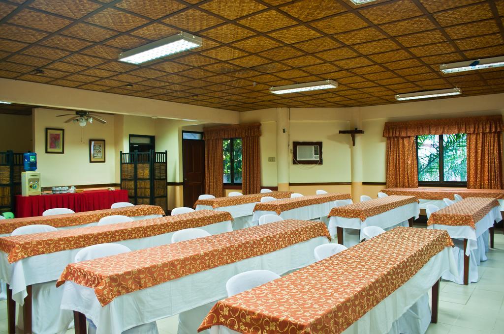 Tonglen Beach Resort Balabag  Esterno foto