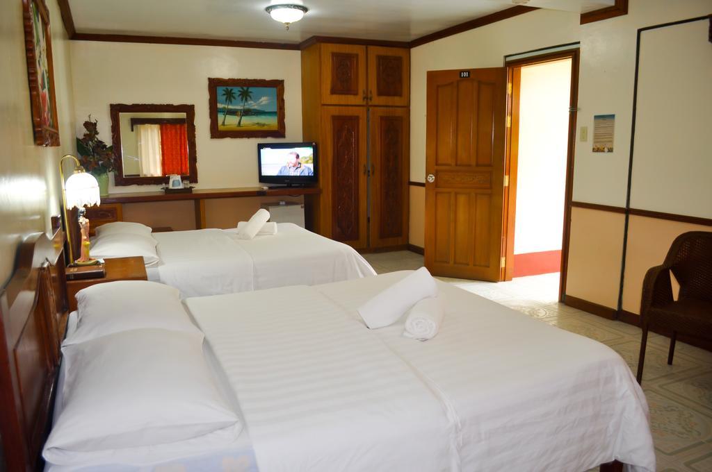 Tonglen Beach Resort Balabag  Esterno foto