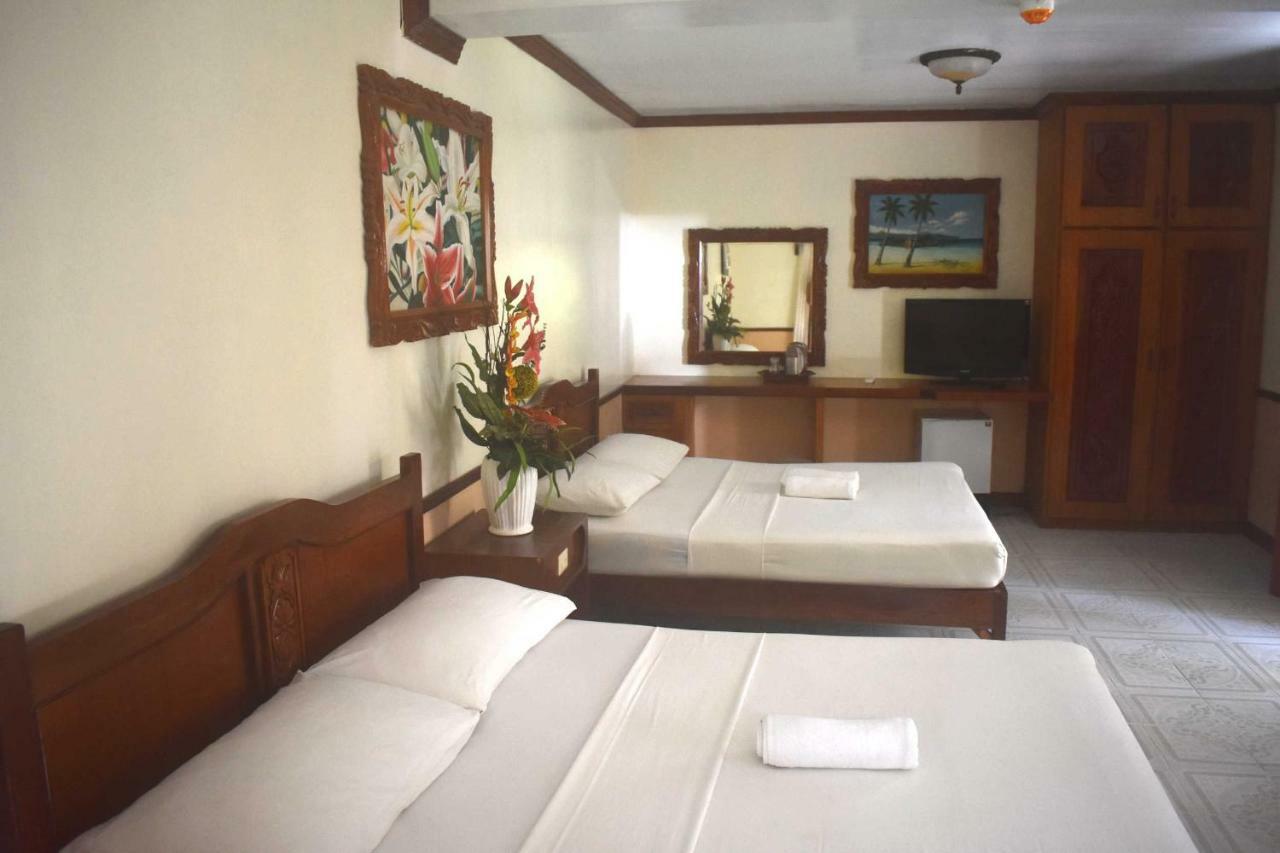 Tonglen Beach Resort Balabag  Esterno foto